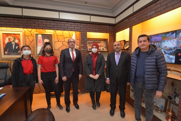 HİSAR MESLEKİ VE TEKNİK ANADOLU LİSESİNDEN BAŞKAN ÇÖL’E ZİYARET