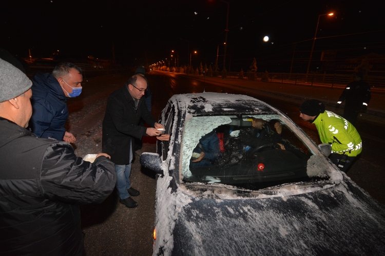 BAŞKAN MUSTAFA ÇÖL YOLCULARIMIZA ÇORBA İKRAMINDA BULUNDU