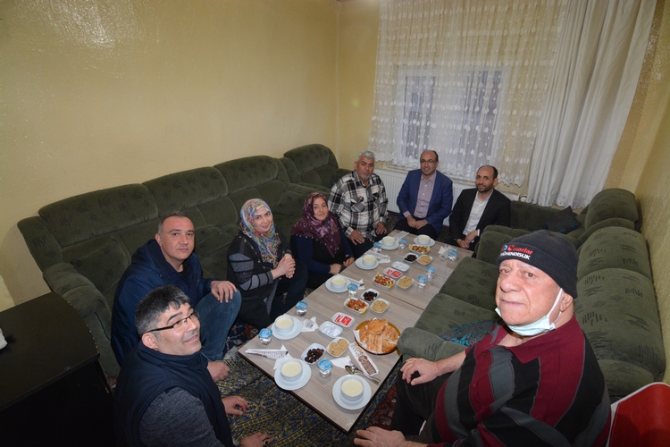BAŞKAN MUSTAFA ÇÖL GÖNÜL SOFRALARININ MİSAFİRİ OLUYOR