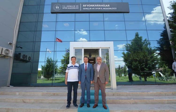 Sandıklı Belediye Başkanı Adnan Öztaş’tan Afyonkarahisar Gençlik ve Spor İl Müdürü’ne Ziyaret