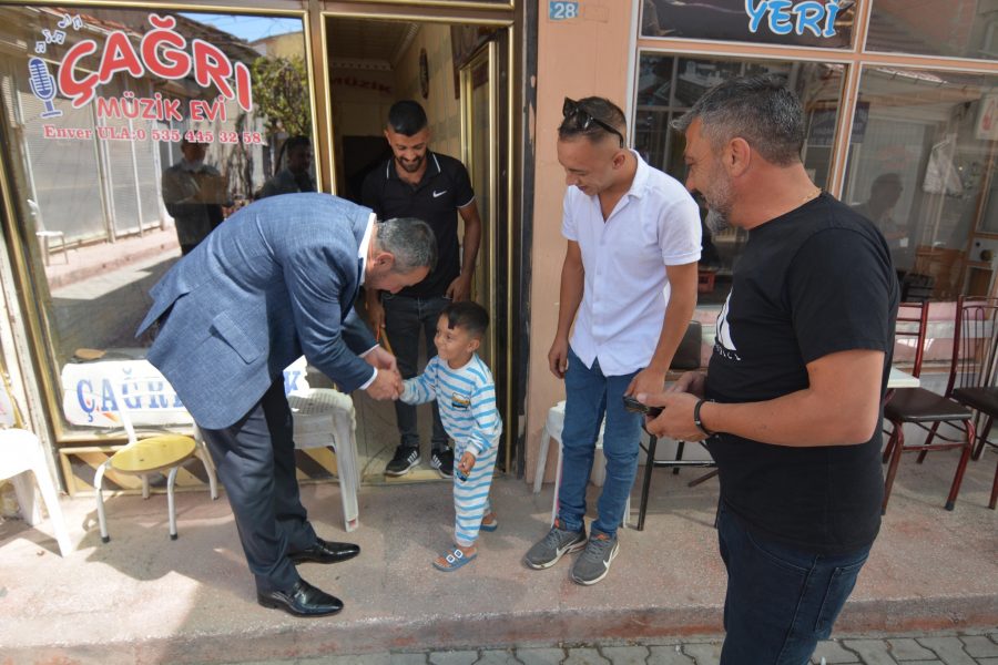 Belediye Başkanı Adnan Öztaş, Ulu Camii Civarı Esnaflarıyla Bir Araya Geldi