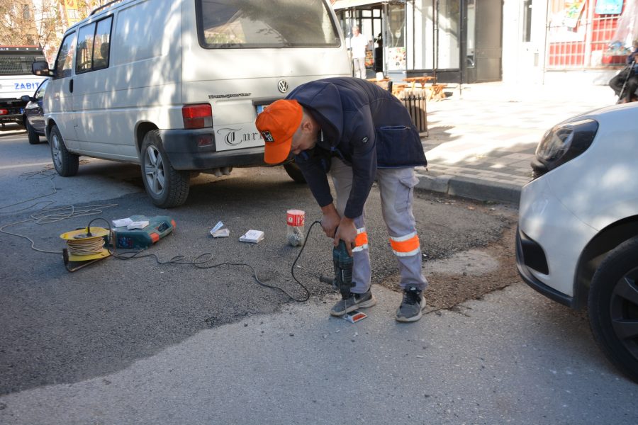 Belediye Ekiplerimiz Çalışmalarını Sürdürüyor