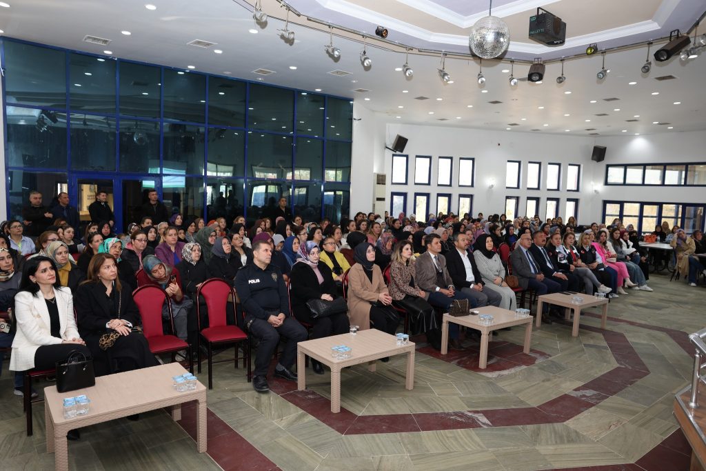 En İyi Narkotik Polisi: Anne” Projesi Kapsamında Eğitim Semineri Düzenlendi