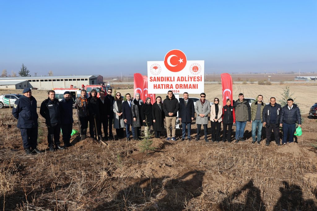 Sandıklı Adliyesi Hatıra Ormanı’na Ağaç Dikimi Yapıldı