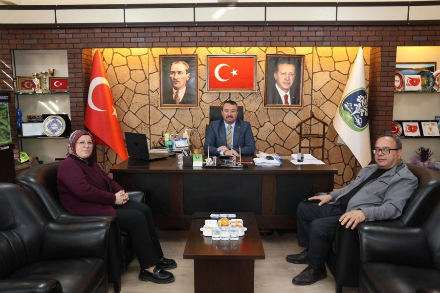 Yatırım ve İnşaat Müdürü Neriman Gül Albay’dan Belediye Başkanımız Adnan Öztaş’a Ziyaret
