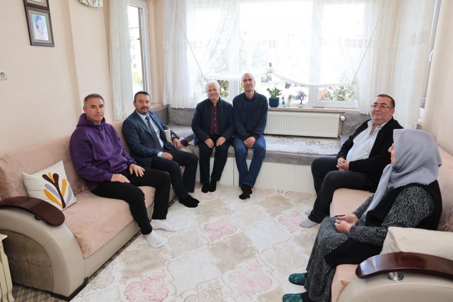 Belediye Başkanımız Adnan Öztaş’tan Taziye Ziyaretleri