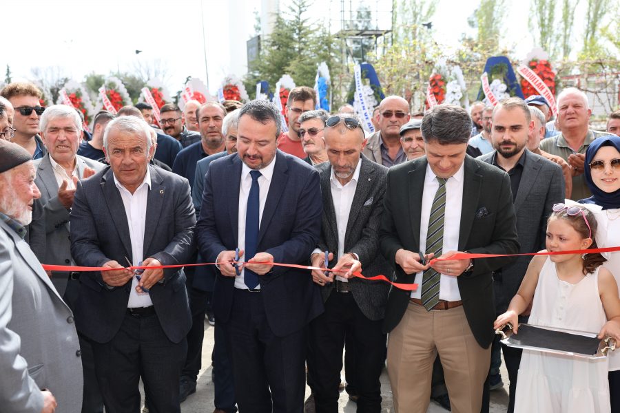 Başkan Öztaş, Motosiklet Mağazası Açılışına Katıldı